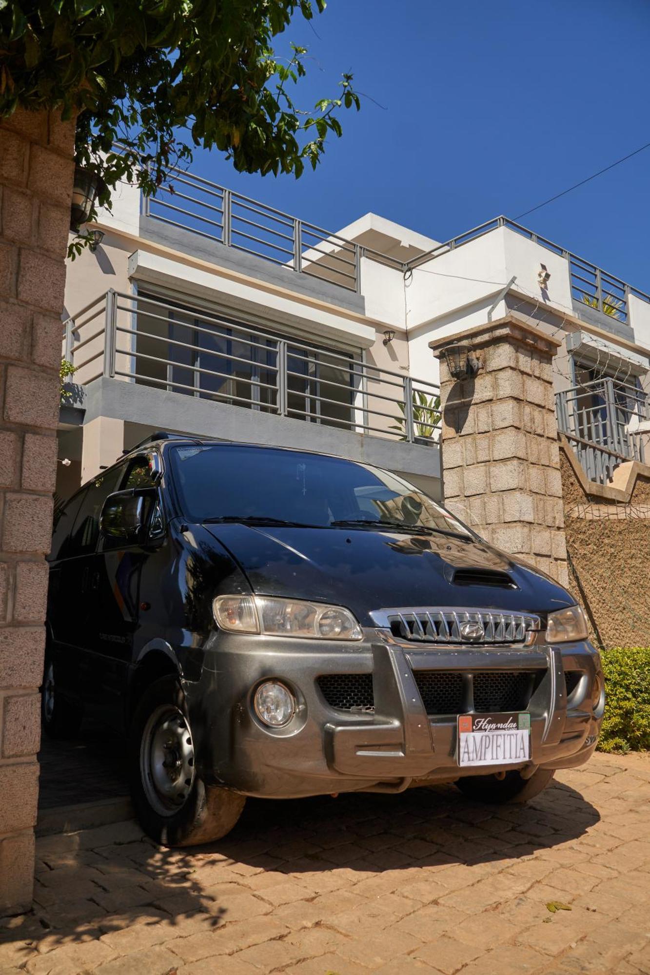 Ampifitia Guest House Antananarivo Exterior photo